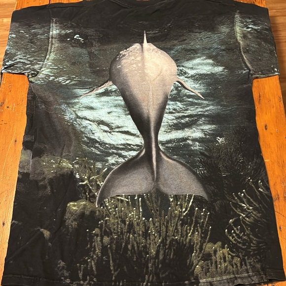 90’s Vintage Dolphin Graffic Tee - Picture 4 of 4